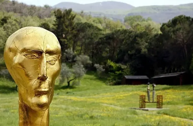 Sculptures in the Daniel Spoerri Sculpture Garden