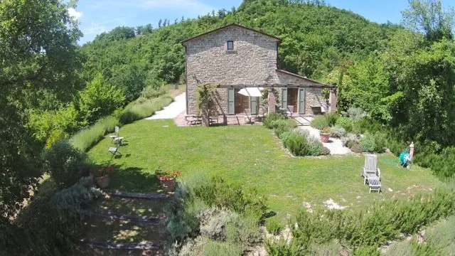 The Garden At La Rondinaia, Villa In Northern Umbria