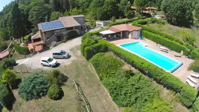 Casa Riozzo, House and Pool Holiday Villa On The Tuscany Umbria Border